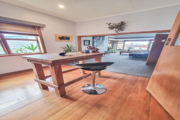 Photo of property in 13 Hornsey Road, Bluff Hill, Napier, 4110