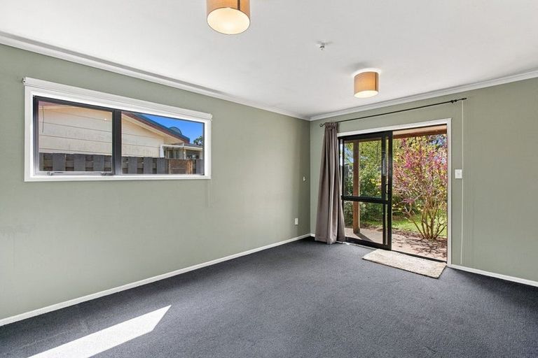 Photo of property in 14 Jade Place, Bell Block, New Plymouth, 4312