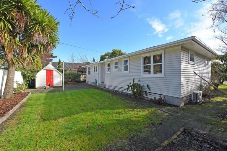 Photo of property in 43a Seddon Street, Wallaceville, Upper Hutt, 5018