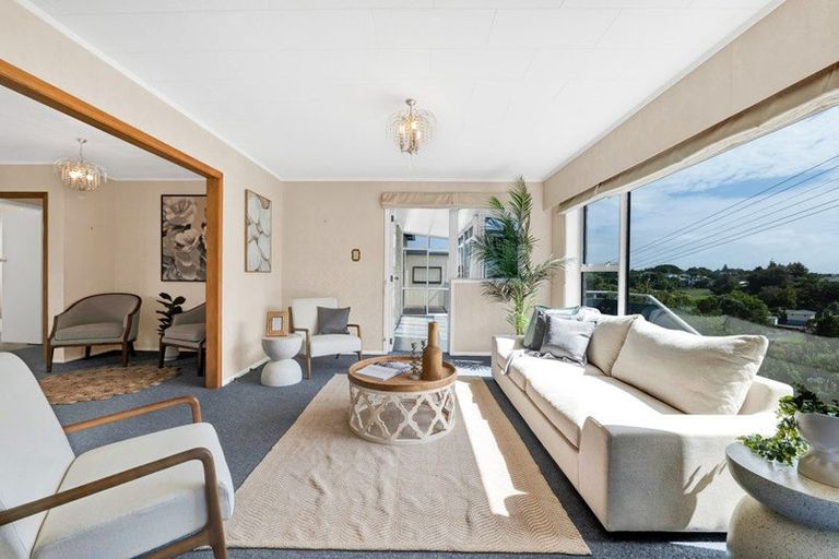Photo of property in 102a Frankley Road, Frankleigh Park, New Plymouth, 4310
