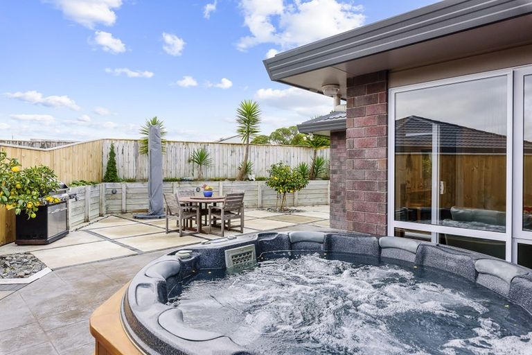 Photo of property in 11 Stella Court, Paraparaumu, 5032