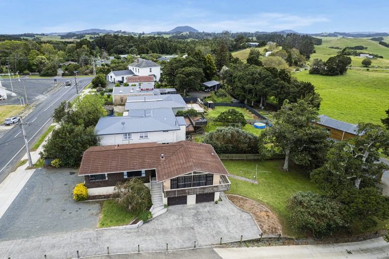 Photo of property in 9 Tauraroa Road, Maungakaramea, Whangarei, 0178