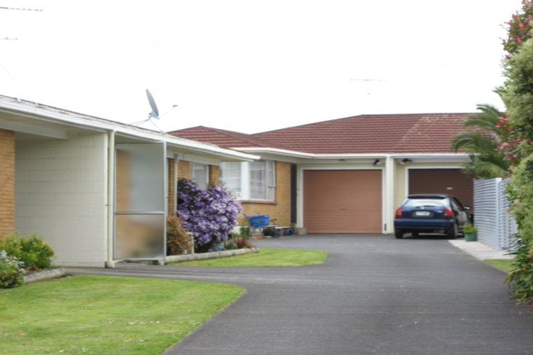 Photo of property in 4 Cooper Street, Pukekohe, 2120