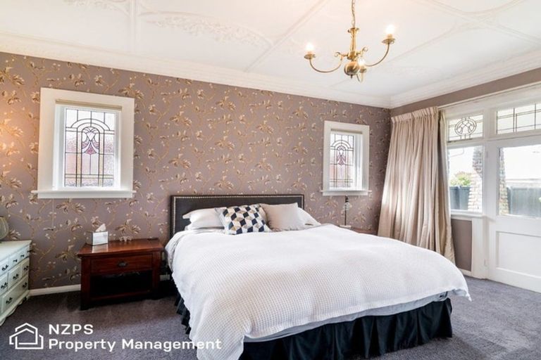 Photo of property in 372 Bay View Road, Saint Clair, Dunedin, 9012