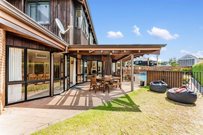 Photo of property in 2/33 Milford Road, Milford, Auckland, 0620