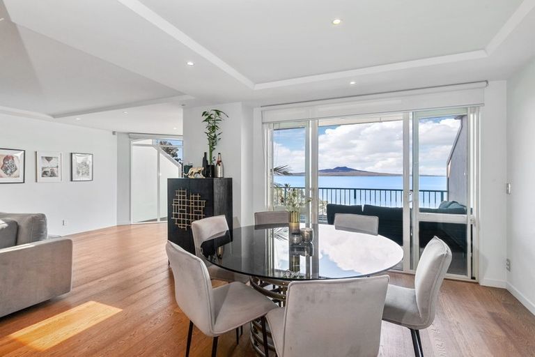 Photo of property in The Sands Apartments, 31/47 The Strand, Takapuna, Auckland, 0622