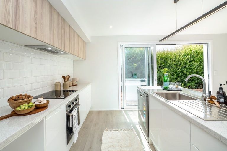 Photo of property in 9 Macrocarpa Lane, Carterton, 5713