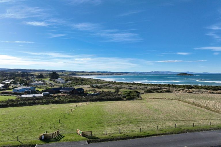 Photo of property in 11 Otuarae Drive, Taieri Beach, 9091