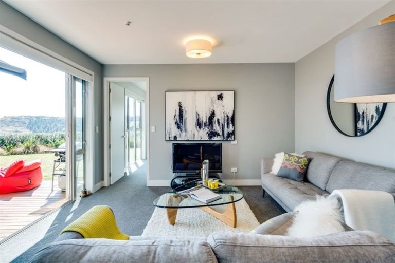 Photo of property in 22 Heipipi Drive, Eskdale, Napier, 4182