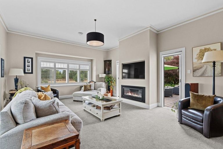 Photo of property in 11 Campbell Drive, Martinborough, 5711