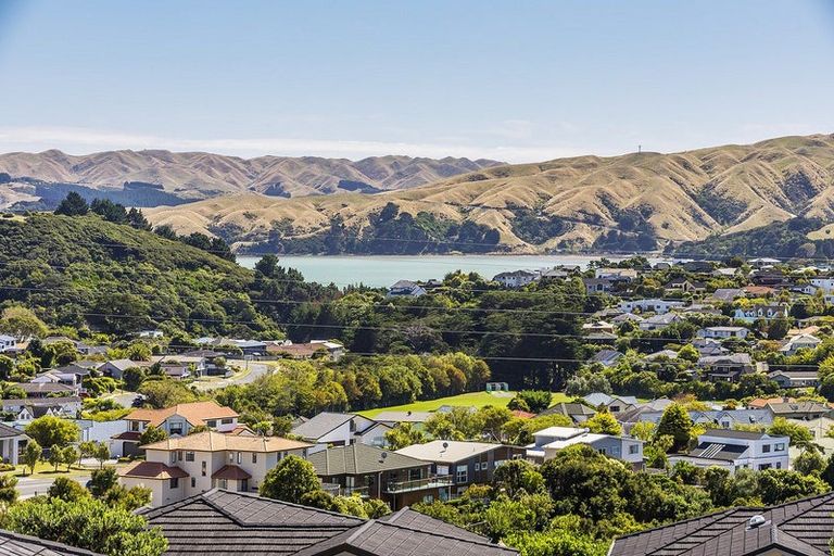 Photo of property in 9a Madeira Close, Whitby, Porirua, 5024