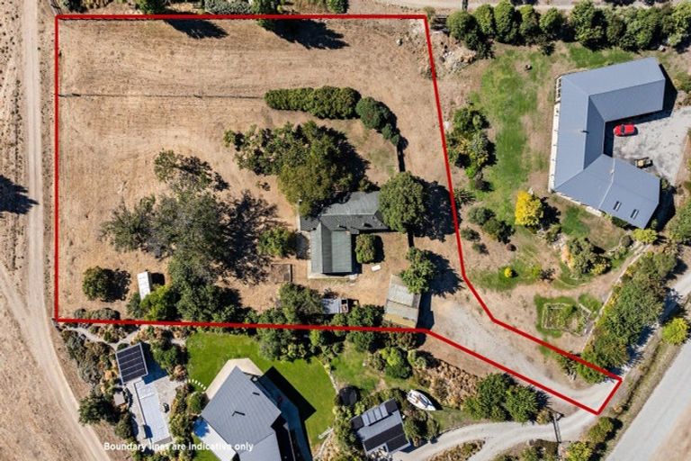 Photo of property in 18 Mclean Road, Northburn, Cromwell, 9383