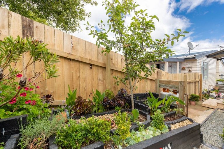 Photo of property in 9a Edelweiss Grove, Timberlea, Upper Hutt, 5018