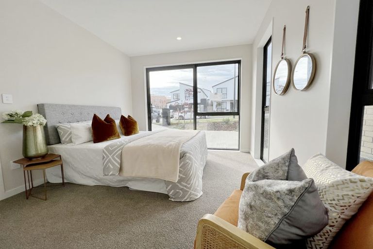 Photo of property in 4 Pohewa Road, Silverdale, 0932