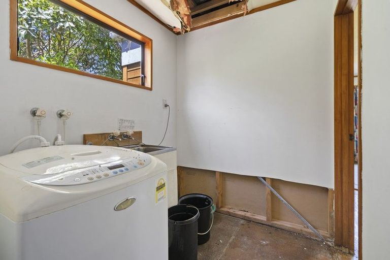 Photo of property in 50 Viewmont Drive, Harbour View, Lower Hutt, 5010