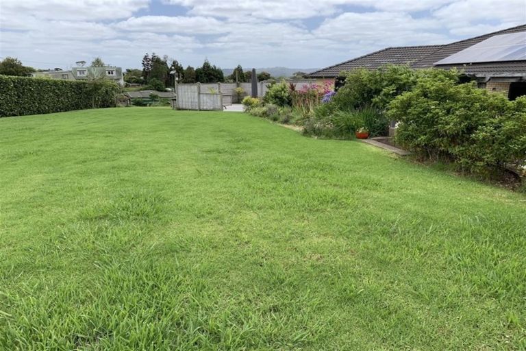 Photo of property in 26 Gavinike Place, Waimauku, 0812