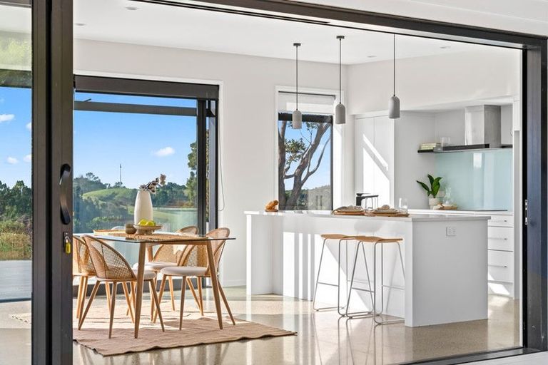 Photo of property in 77 Wairimu Way, Waipu, 0582