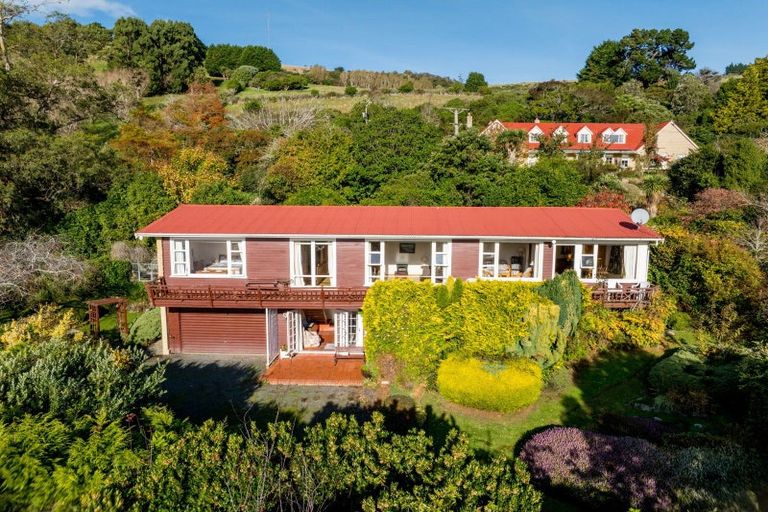 Photo of property in 9 Saint Ronans Road, Macandrew Bay, Dunedin, 9077