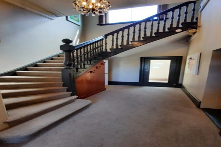 Photo of property in 21 Ross Place, Lawrence, 9532