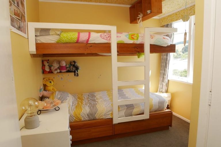 Photo of property in 80 Valley Road, Paraparaumu, 5032