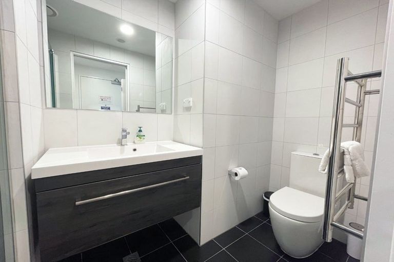 Photo of property in 313/19 Rawene Road, Birkenhead, Auckland, 0626