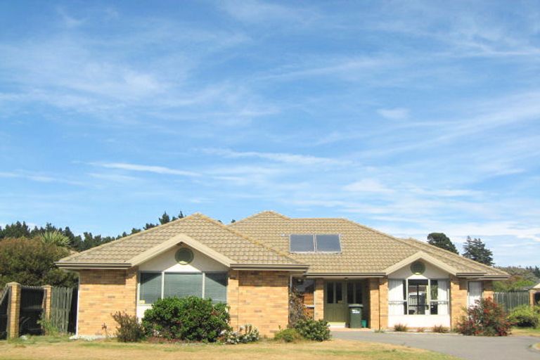 Photo of property in 37 Aston Drive, Waimairi Beach, Christchurch, 8083