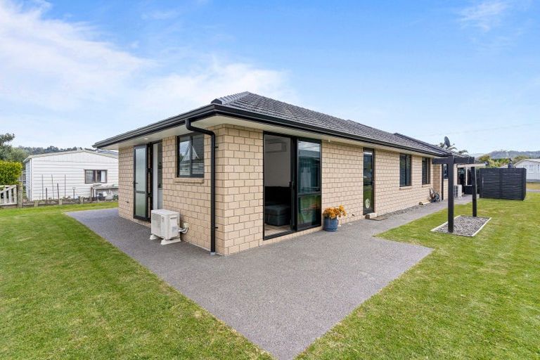 Photo of property in 308a Given Avenue, Whangamata, 3620