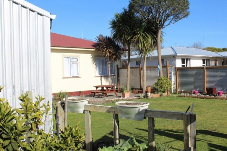 Photo of property in 15 Neptune Street, Dannevirke, 4930