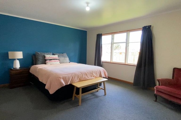 Photo of property in 19 Smith Street, Waverley, 4510