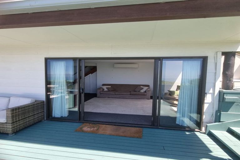 Photo of property in 18 Aranoni Track, Clifton, Christchurch, 8081