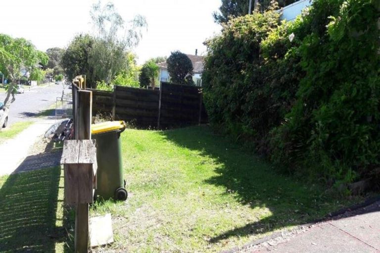 Photo of property in 5 Wycherley Drive, Bucklands Beach, Auckland, 2014