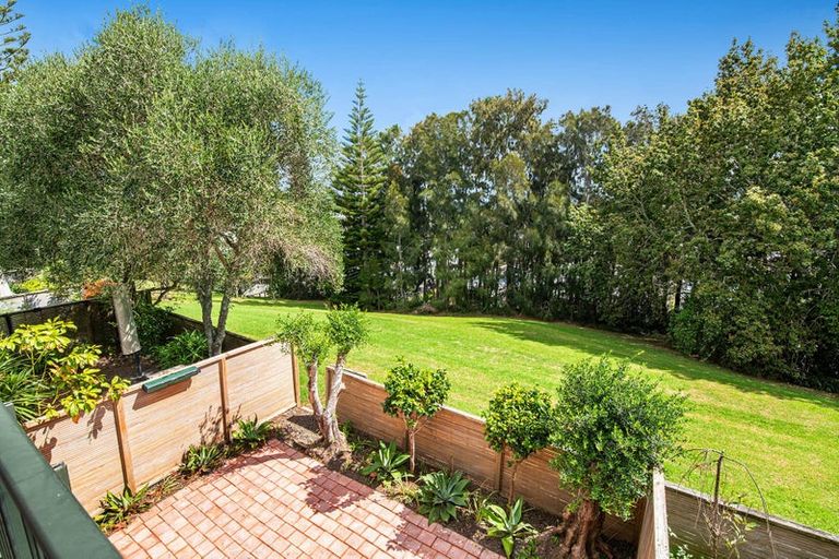 Photo of property in 16/270 Sunset Road, Windsor Park, Auckland, 0632