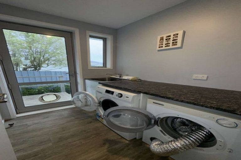 Photo of property in 17 Royal Park Drive, Parklands, Christchurch, 8083