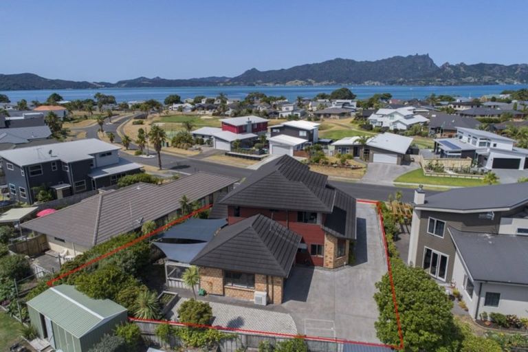 Photo of property in 22 Key West Drive, One Tree Point, 0118