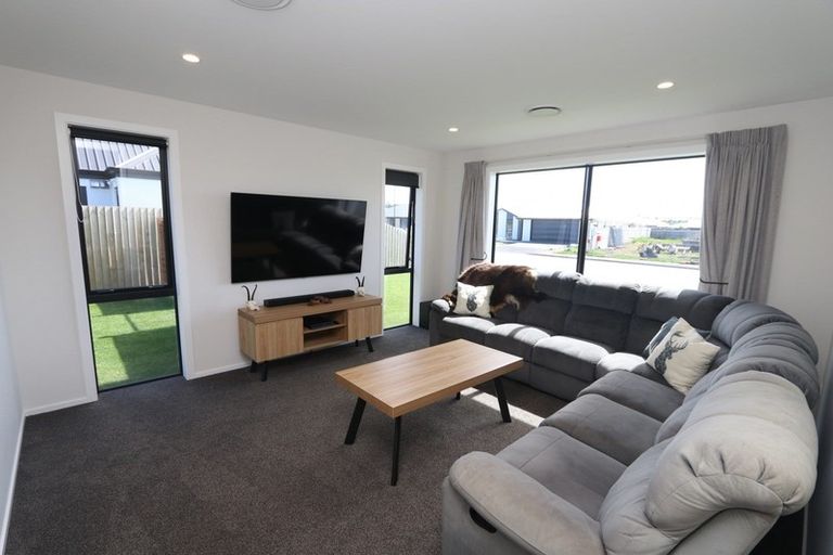 Photo of property in 17 Roxburgh Place, Tinwald, Ashburton, 7700