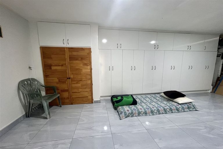 Photo of property in 3 Faith Bullock Place, New Lynn, Auckland, 0600