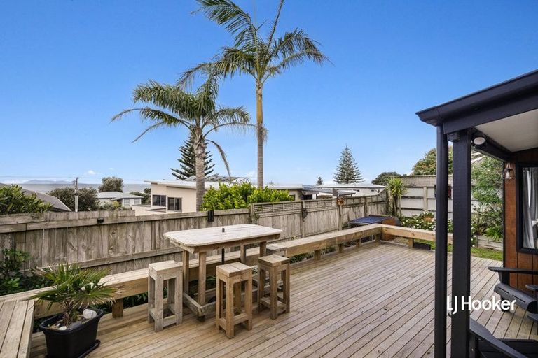 Photo of property in 19 Hanlen Avenue, Waihi Beach, 3611