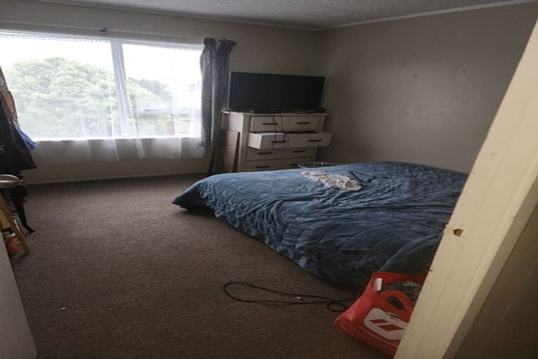 Photo of property in 12 Tyrone Grove, Wainuiomata, Lower Hutt, 5014