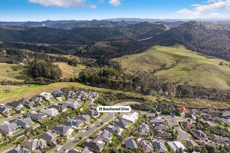 Photo of property in 29 Beachwood Drive, Hatfields Beach, Orewa, 0931