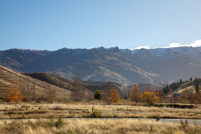 Photo of property in 4 Duohys Lane, Mount Pisa, 9383