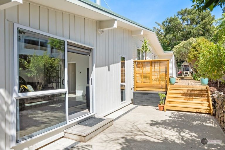 Photo of property in 35 Park Road, Belmont, Lower Hutt, 5010