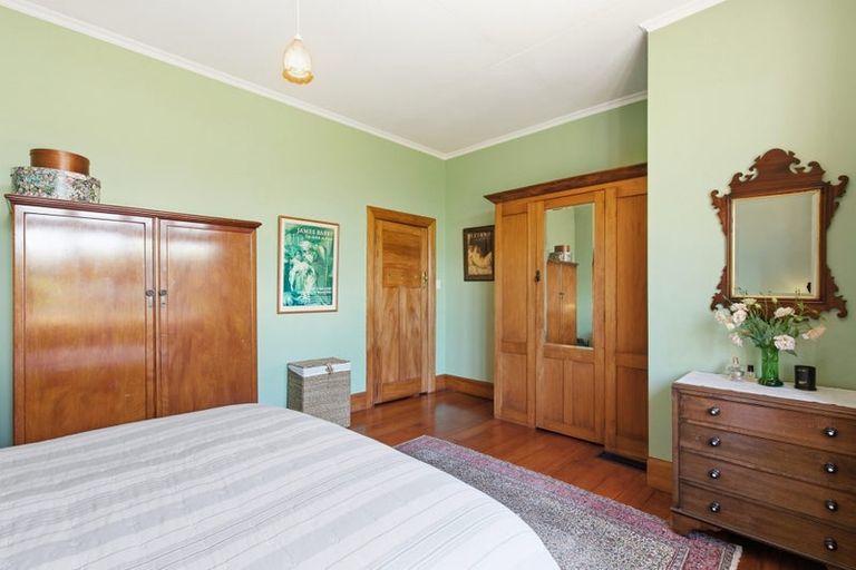 Photo of property in 35 Homewood Avenue, Karori, Wellington, 6012