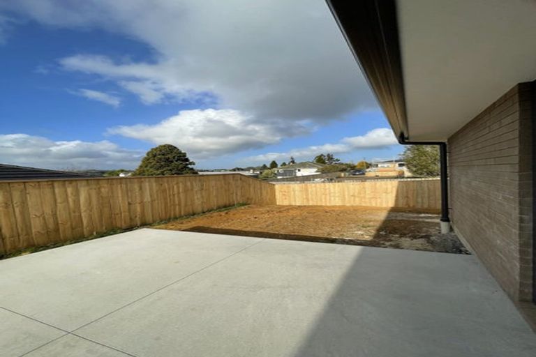 Photo of property in 17 Pipi Crescent, Tuakau, 2121