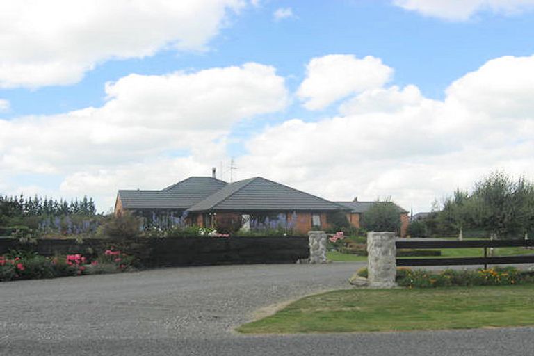 Photo of property in 5 Piako Drive, Darfield, 7571
