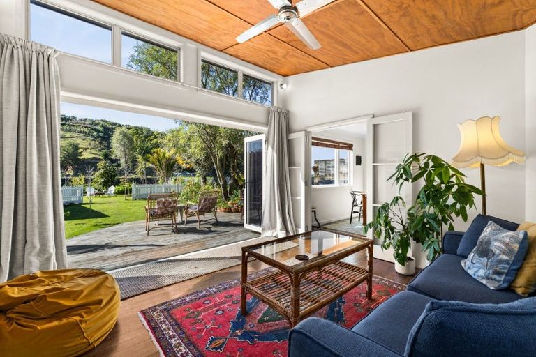 Photo of property in 190 Onehunga Road, Bay View, Napier, 4182