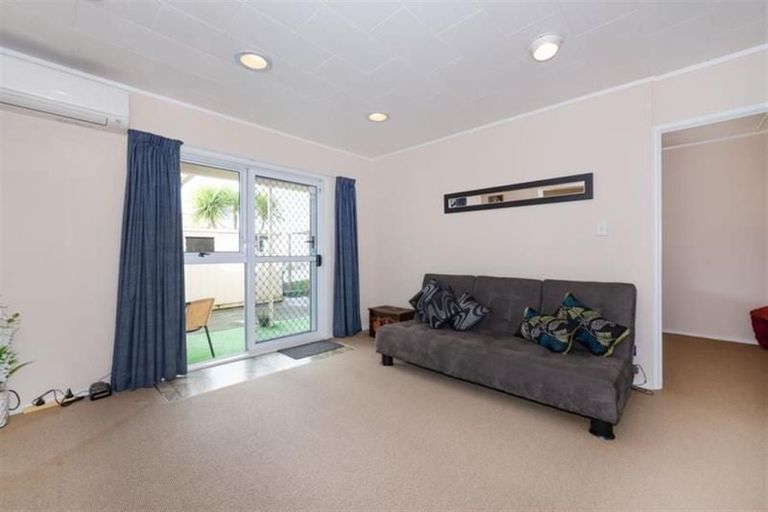 Photo of property in 221 Royal Road, Massey, Auckland, 0614