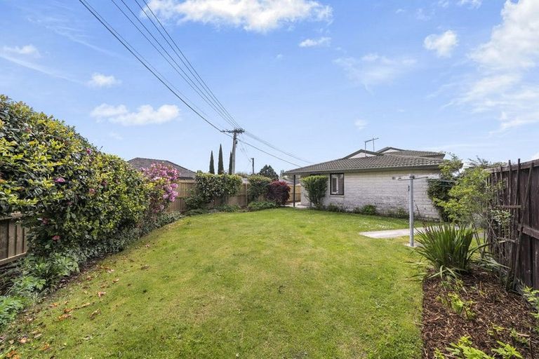 Photo of property in 2b Barclay Place, Burwood, Christchurch, 8061