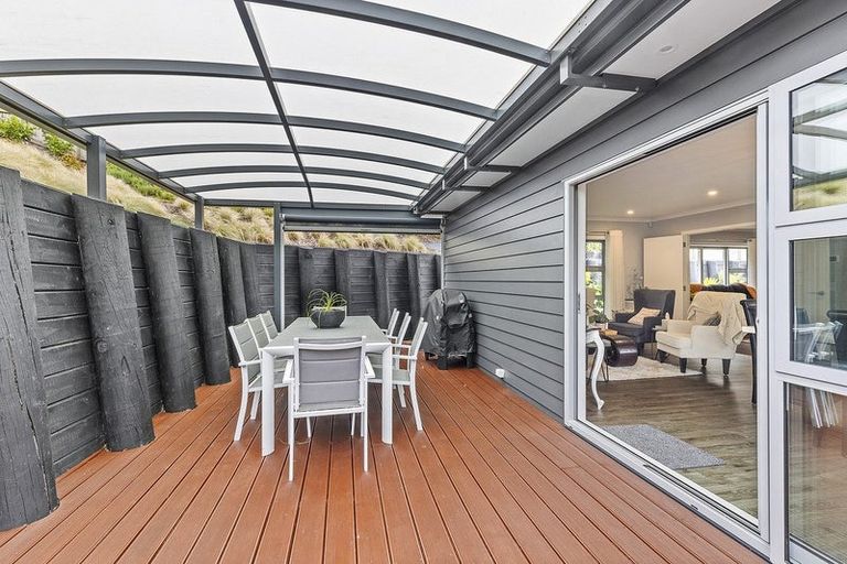 Photo of property in 148 Endeavour Drive, Whitby, Porirua, 5024