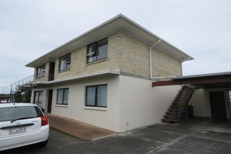 Photo of property in 3/3 Blease Street, New Lynn, Auckland, 0600