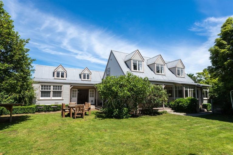 Photo of property in 44 Alpha Avenue, Strowan, Christchurch, 8052